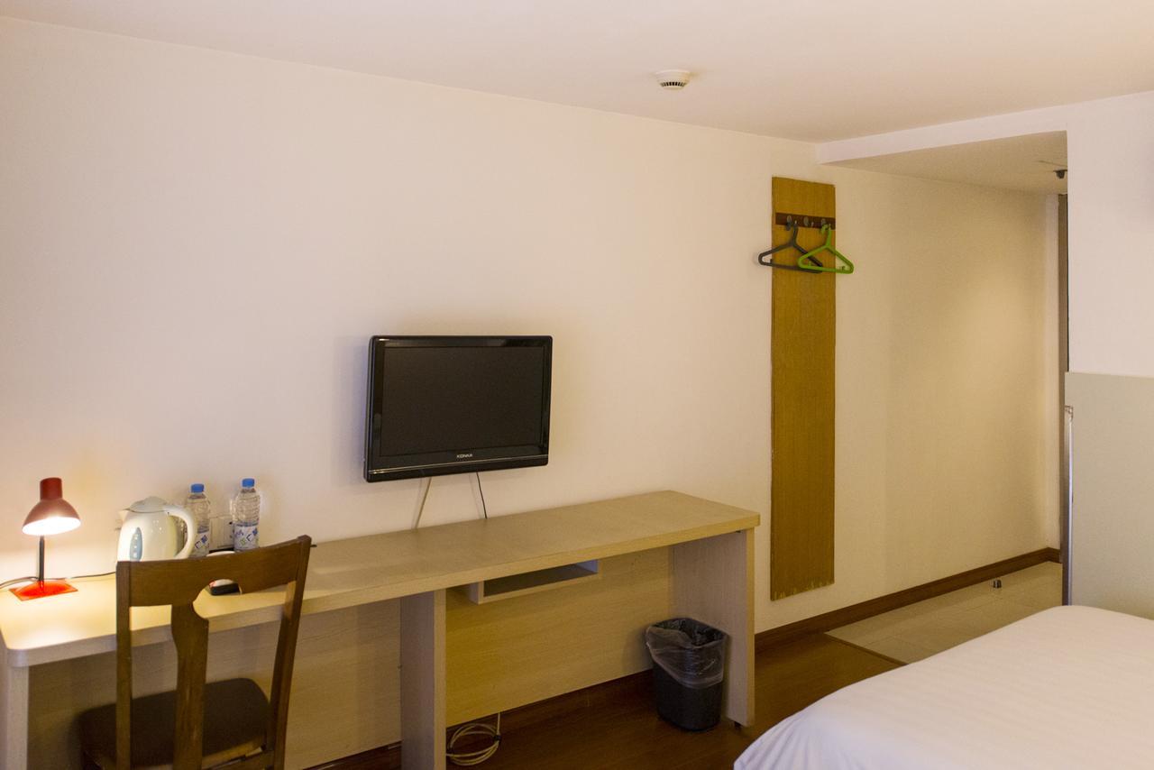 Motel Shanghai Sinan Road Exterior photo