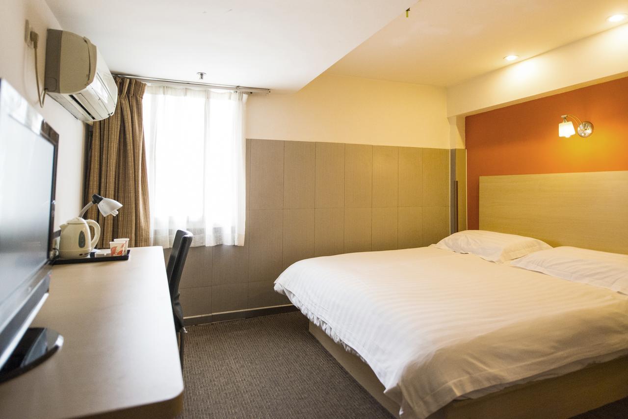 Motel Shanghai Sinan Road Exterior photo
