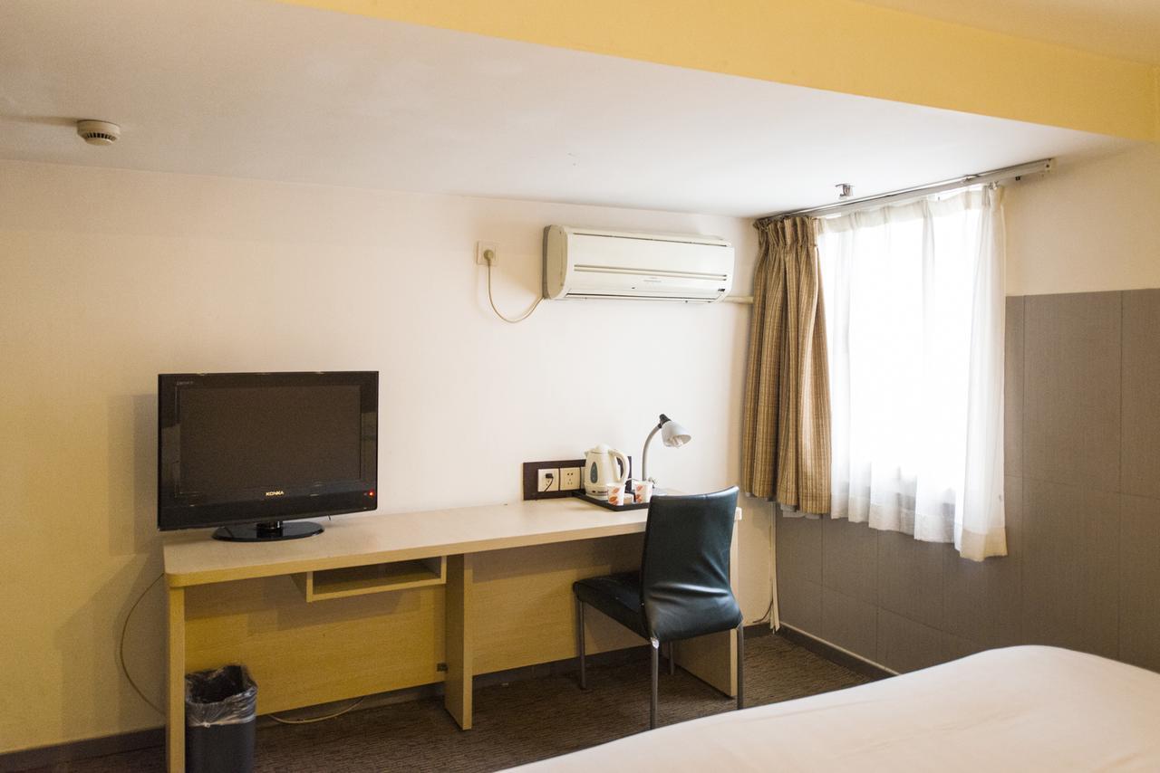 Motel Shanghai Sinan Road Exterior photo